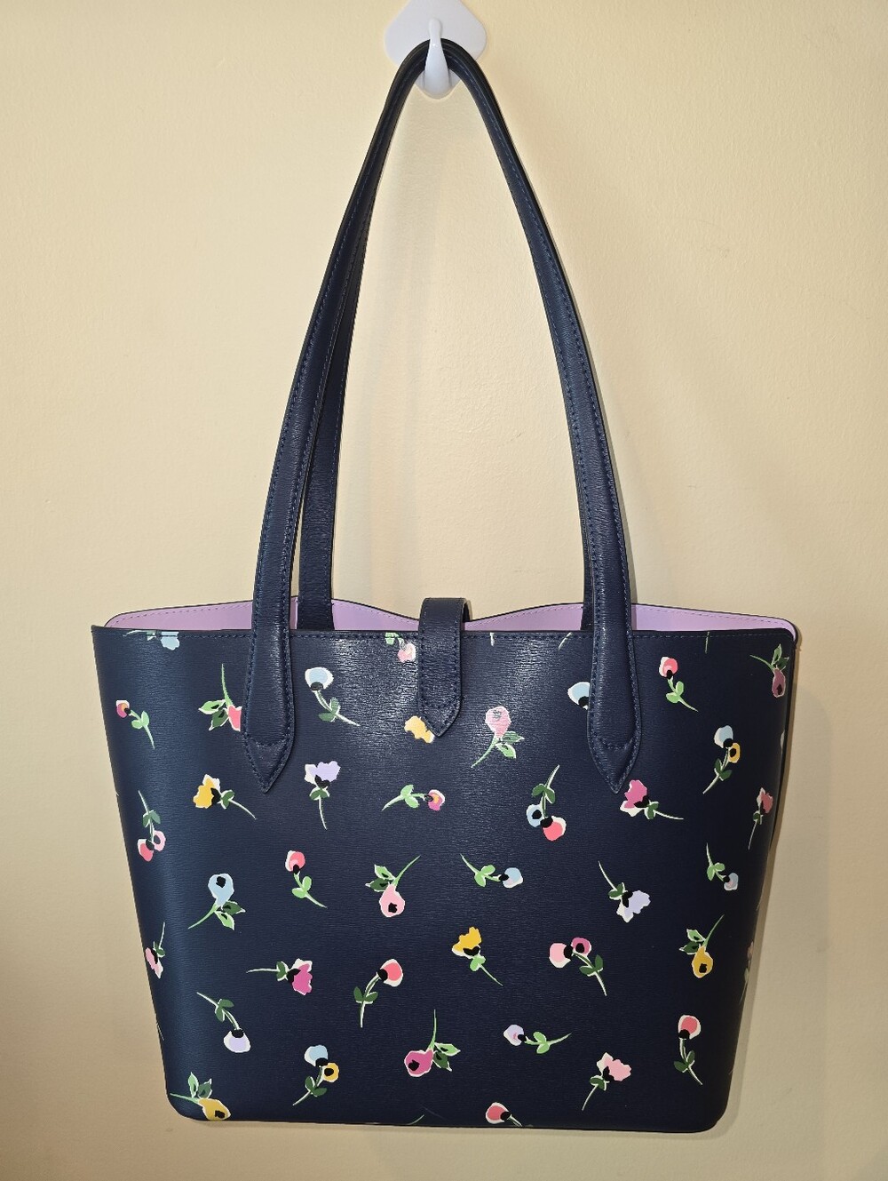 NWOT Kate Spade Navy Blue Leather Floral Rose Tote Open Top Clip Closure - Picture 2 of 8